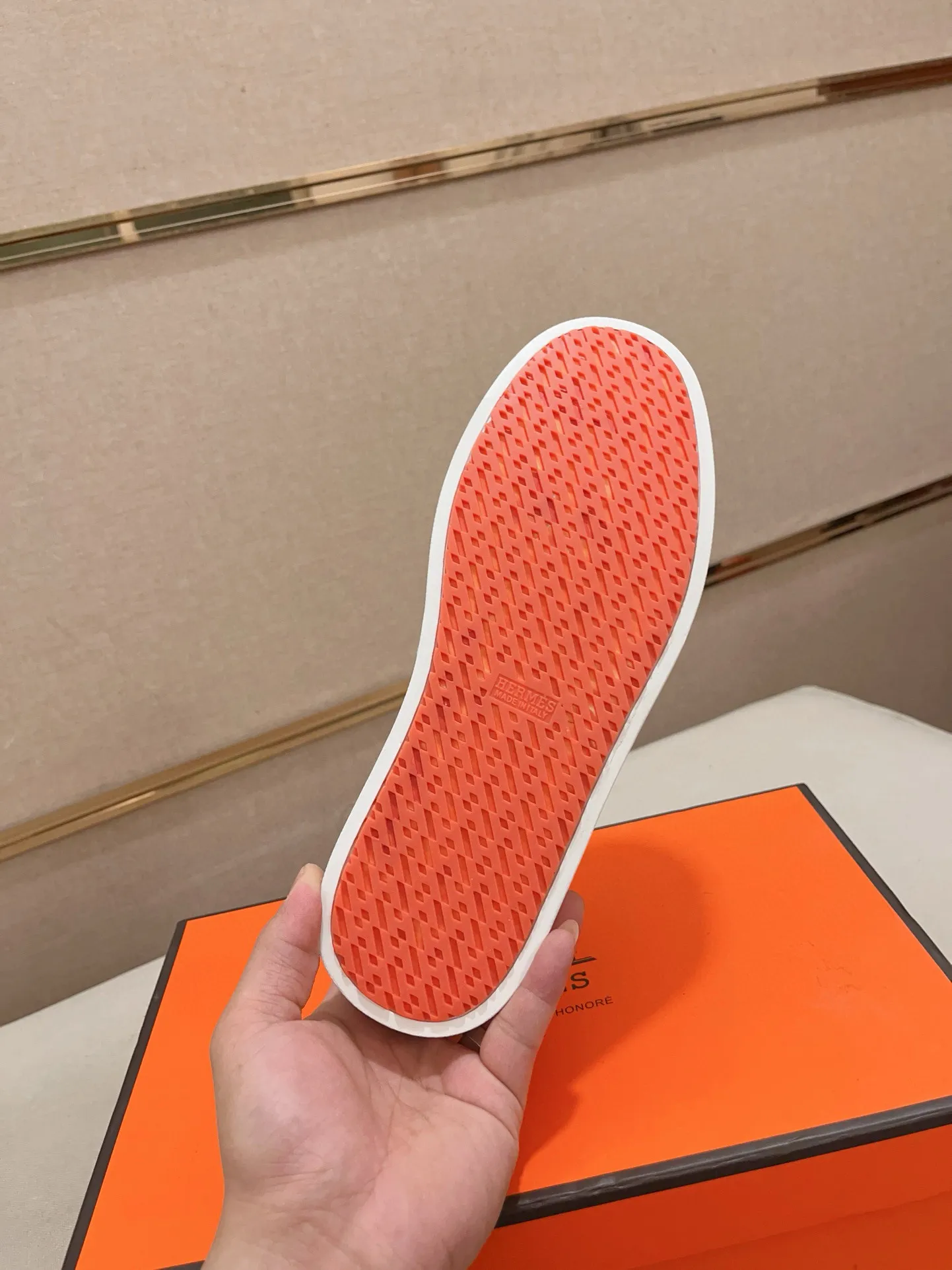 Men's clothing and shoes💰: 400💰《HERMES》【Classic Original Version】Hermès; Top 🔝 Purchasing Agency 🔍🔍Men's latest 🇺🇸 counter sales simultaneously, original ▲▲cowhide imported from Italy ▲▲Exquisite workmanship (Italian 🇮🇹Imported water-dyed 🐂cowhide lining) sole: original sole provided by the original factory, ⚠️exclusive double-layer activity·TPR·rubber·combined molded outsole; Code number: 38-44 (45/46 can be customized, non-refundable)